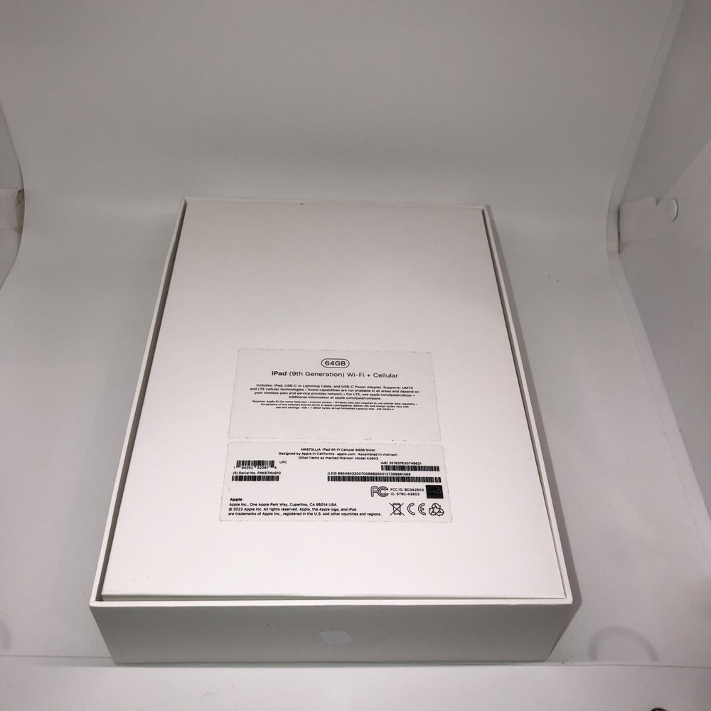 Apple iPad 9th Generation 64GB Silver Empty BOX ONLY