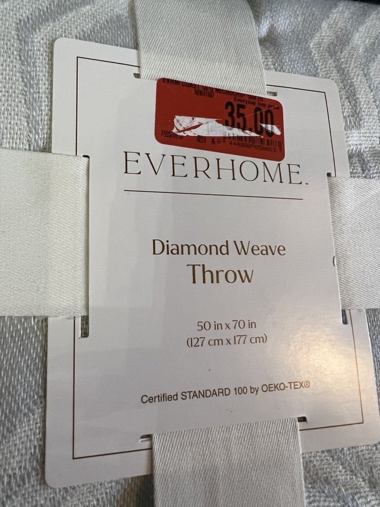 Everhome Diamon Weave Throw Blanket NWT