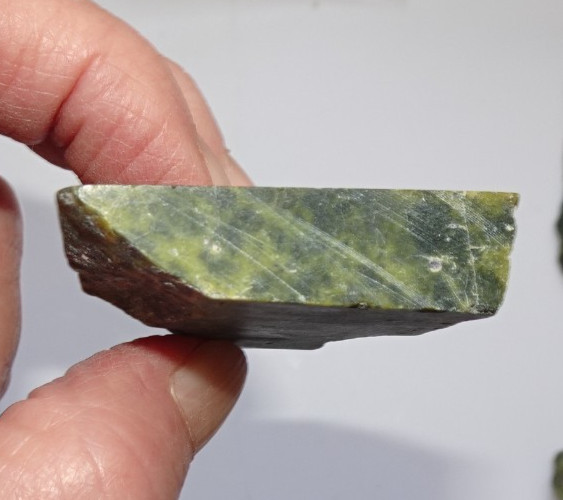 Serpentine - 8 Small Slabs rt132x