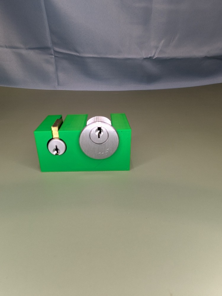 Lock cylinder pin checking holder