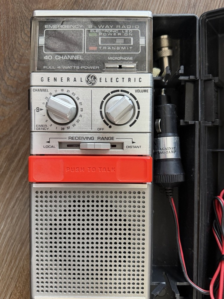 CB Radio 40 Channel Portable NOS
