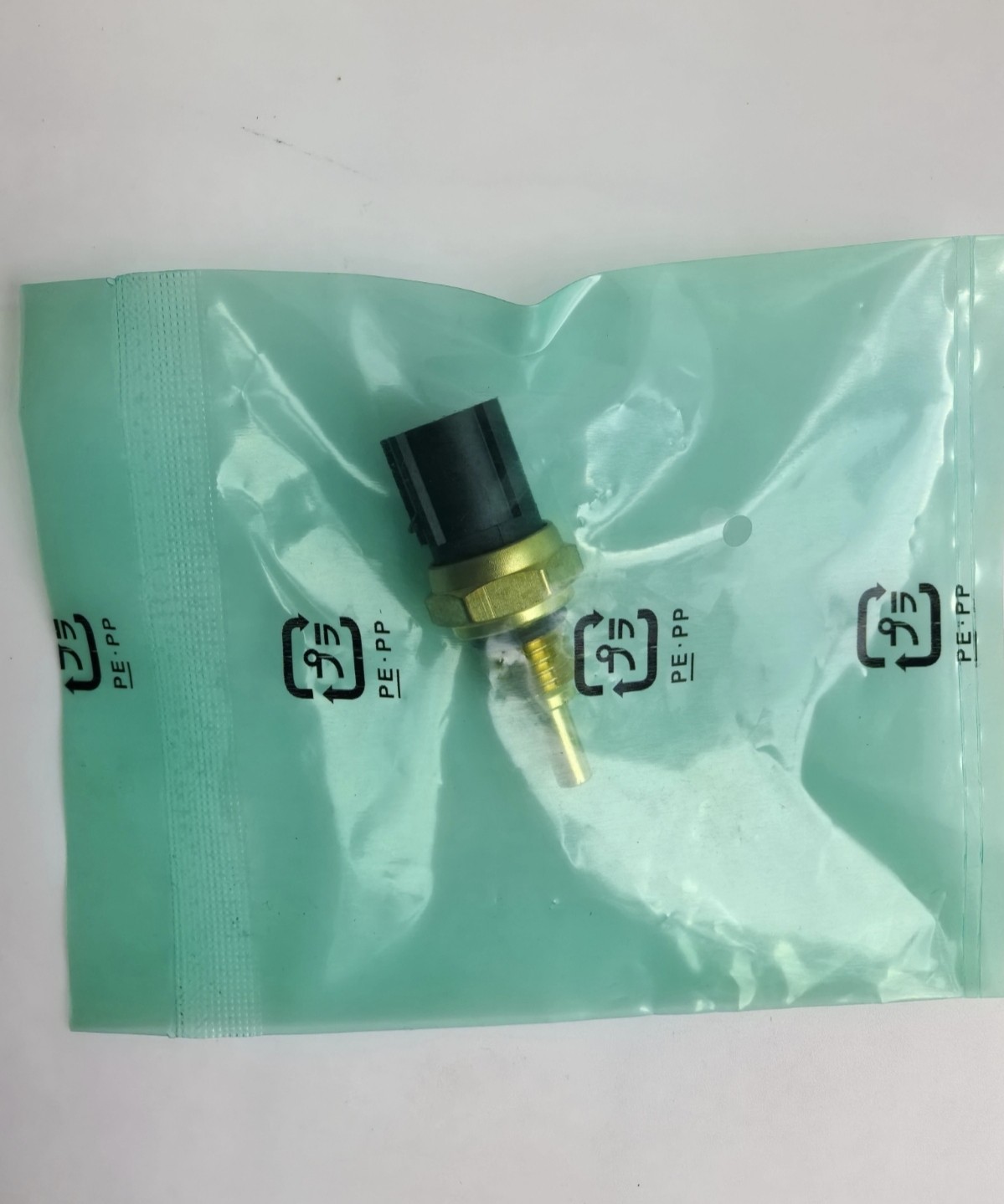 Genuine Honda 37870-PJ7-003 Water Temperature (TW5) Sensor Assembly