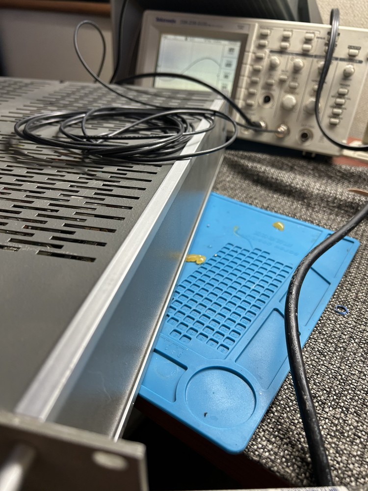 Krohn-Hite 5500 rack mountFunction generator