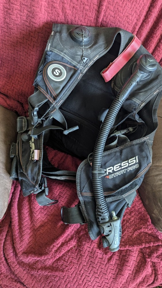 Cressi Start Pro Jacket Style Scuba Diving BCD Ideal for Beginners with Quick...