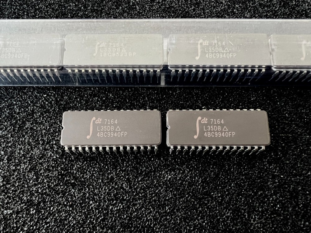 IDT7164L35DB