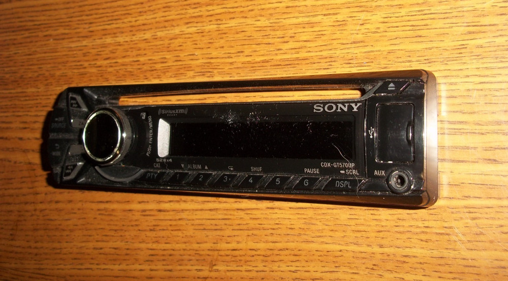 Sony CDX-GT570UP Replacement Faceplate OEM