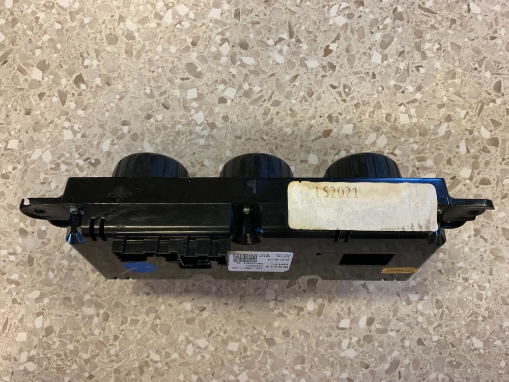 A22-73671-000 FREIGHTLINER CASCADIA TEMPERATURE CONTROL
