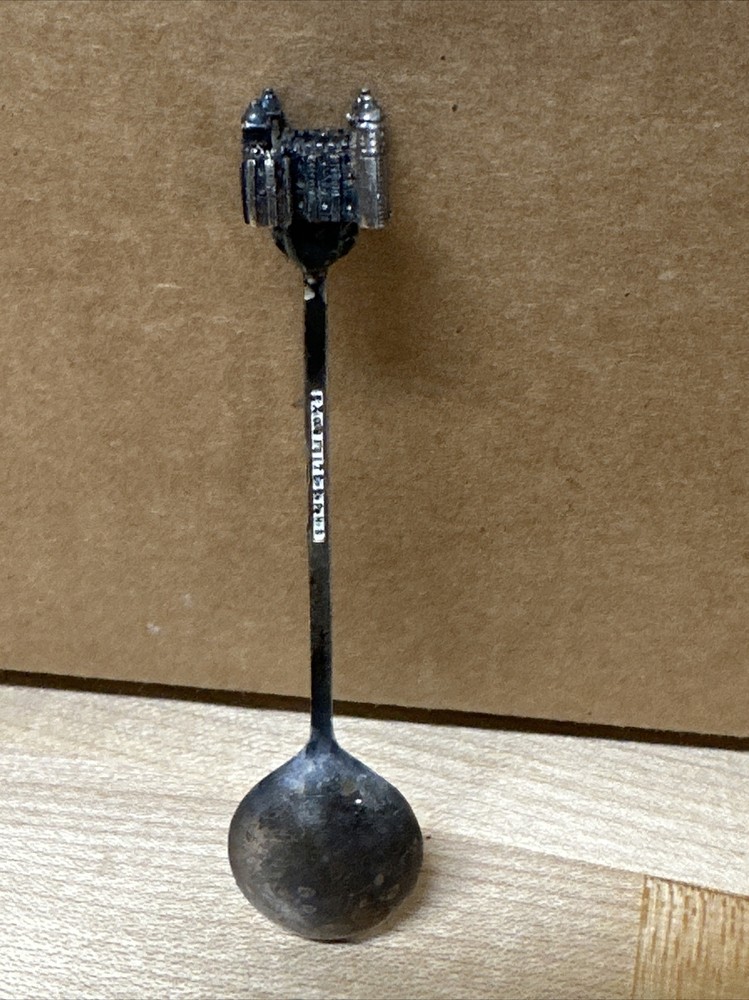 CASTLE TOPPER SOUVENIR SPOON 3D PLATED NICKEL SILVER VINTAGE RETRO COLLECTOR
