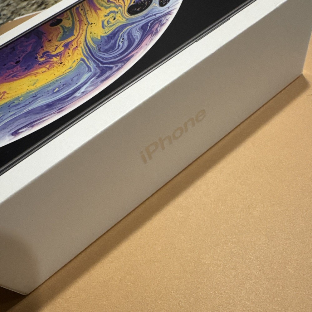 Apple iPhone XS Silver 64GB A1920 BOX ONLY