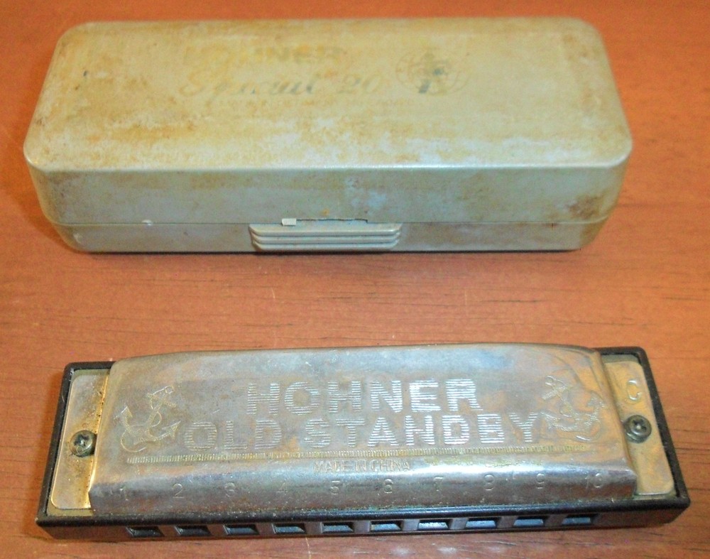 HOHNERS "OLD STANDBY" Harmonica, With a Case 4" Long