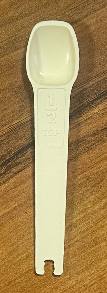 Vintage Tupperware Measuring Spoon Almond 1/2 TSP Replacement