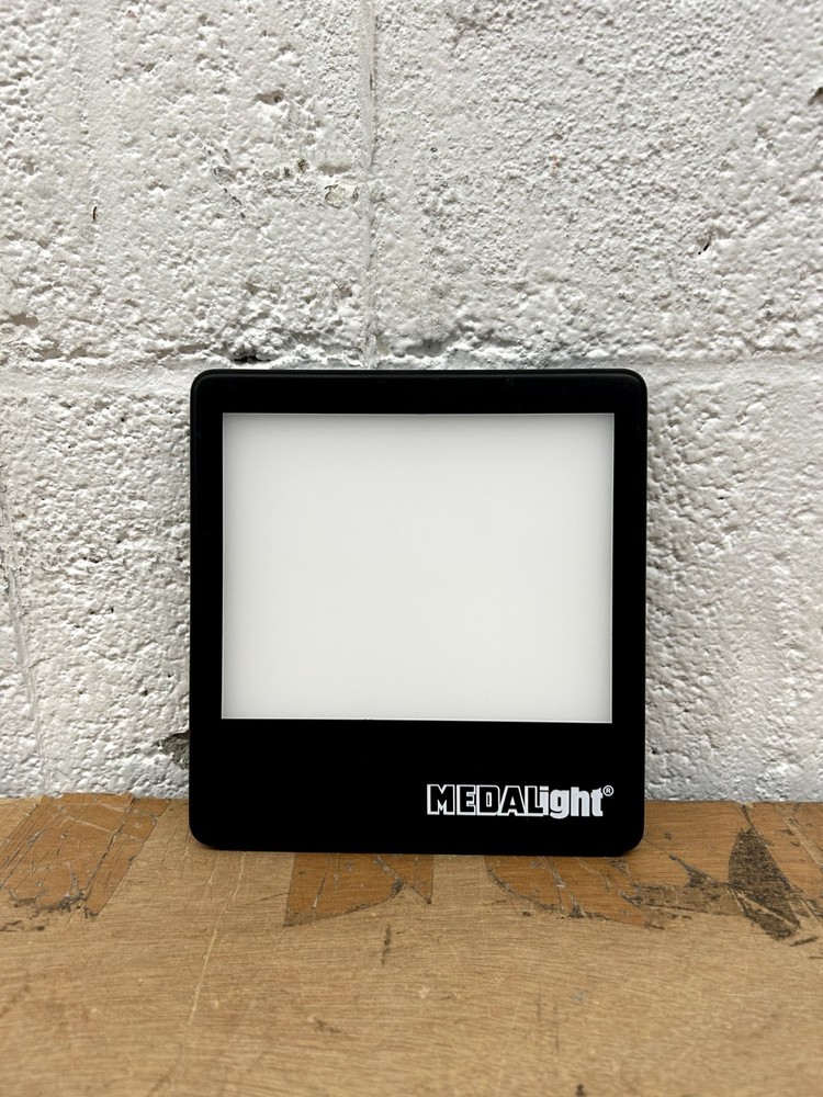 Medalight LP-100N Ultra-Thin LED Light Panel Negative and Slide Viewer
