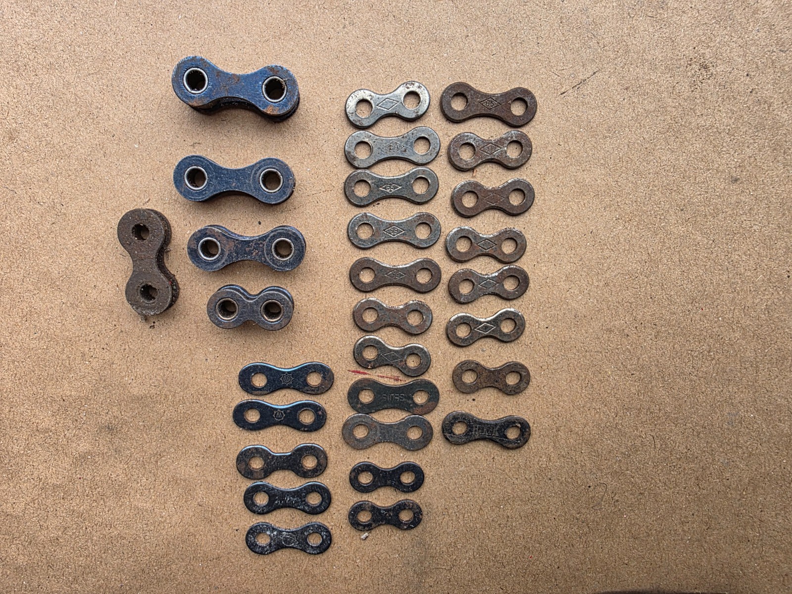 VINTAGE BICYCLE CHAINS PARTS LOT DIAMOND HEAR IT SNAP UNION SKIPT TOOTH ETC