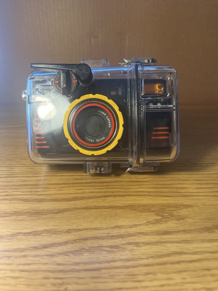 Sealife Reefmaster Mini Underwater Camera Housing & RC 35mm Camera (Untested)