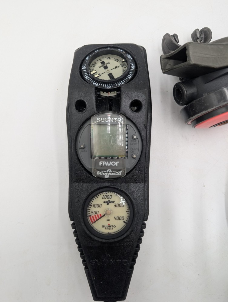 Aqualung SeaQuest - Suunto Compass - Mares Regulator