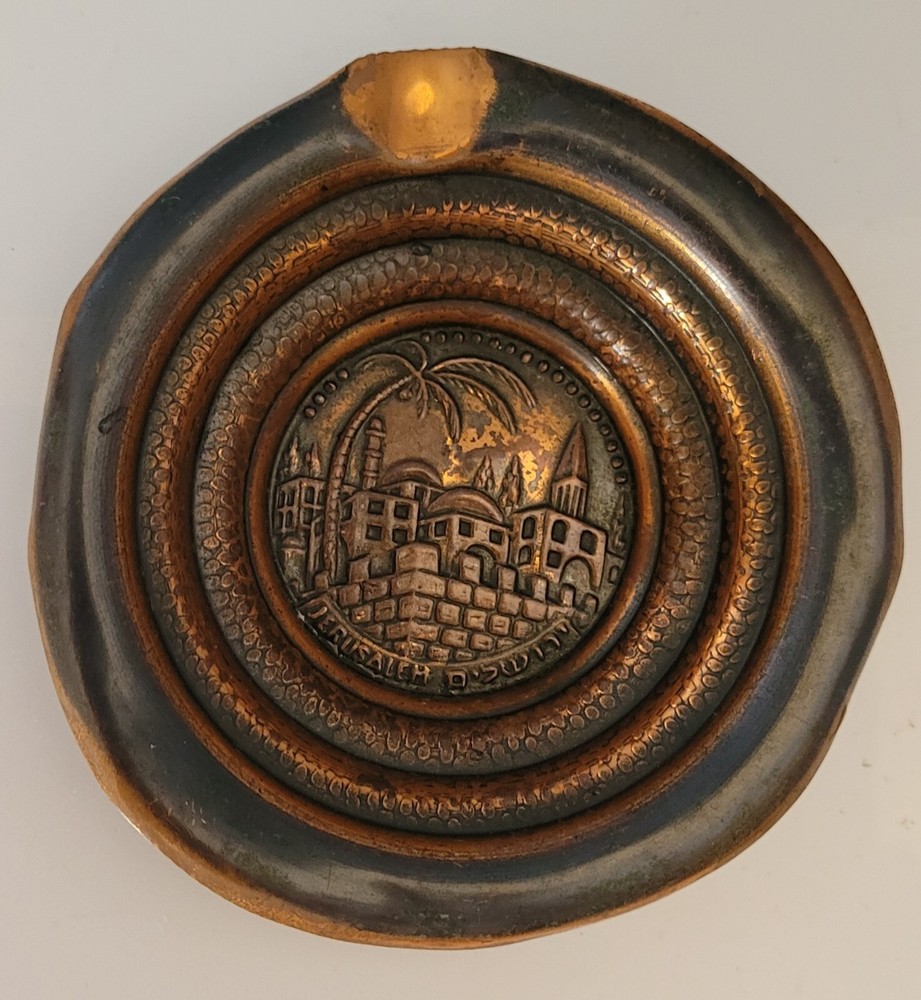 2 Metal Ashtrays Small