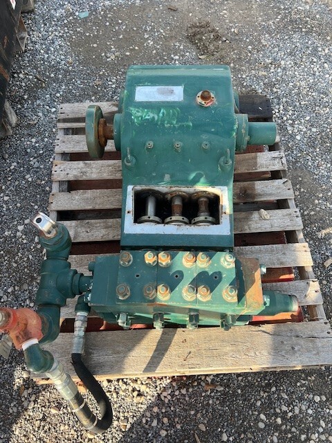 Weatherford T92 Triplex Pump