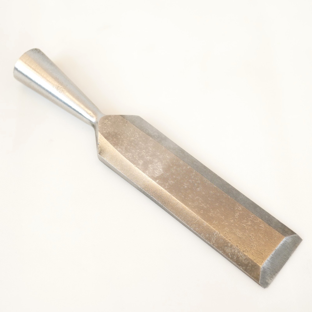 Vintage 1" Bevel Edge Socket Butt Chisel 5-5/8" Solid Steel Awaits Sharpening