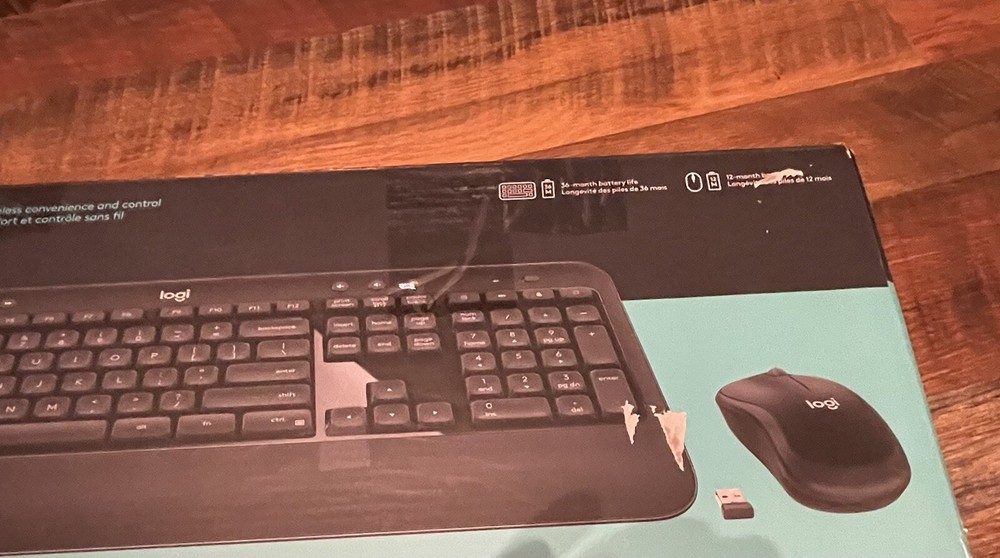 Logitech Advanced Wireless Keyboard and Mouse Combo ** SEE DESCRIPTION