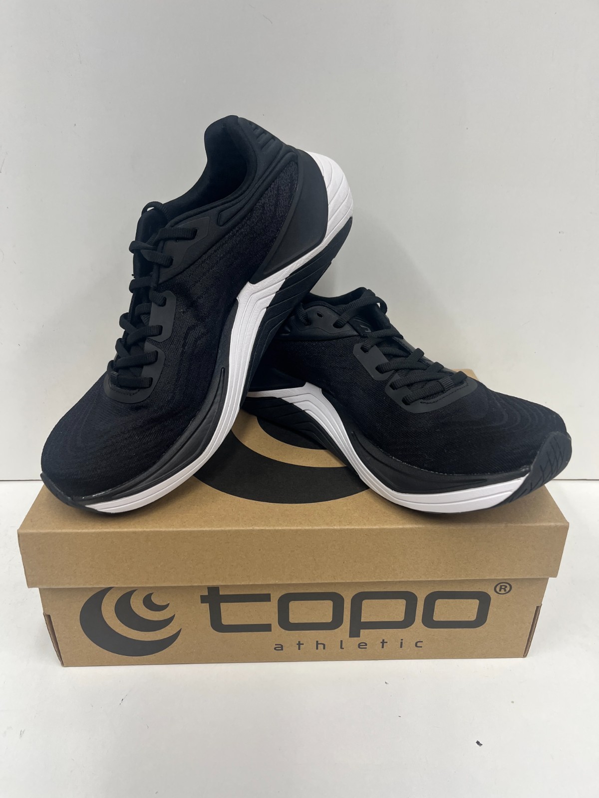 TOPO Ultrafly 5 -- Women's Running Shoes -- NEW