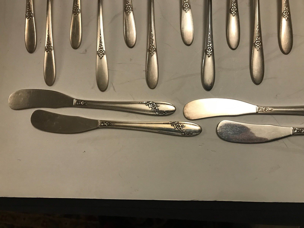 LOT, 52 PIECES, ONEIDA Tudor Plate "Fantasy" Pattern