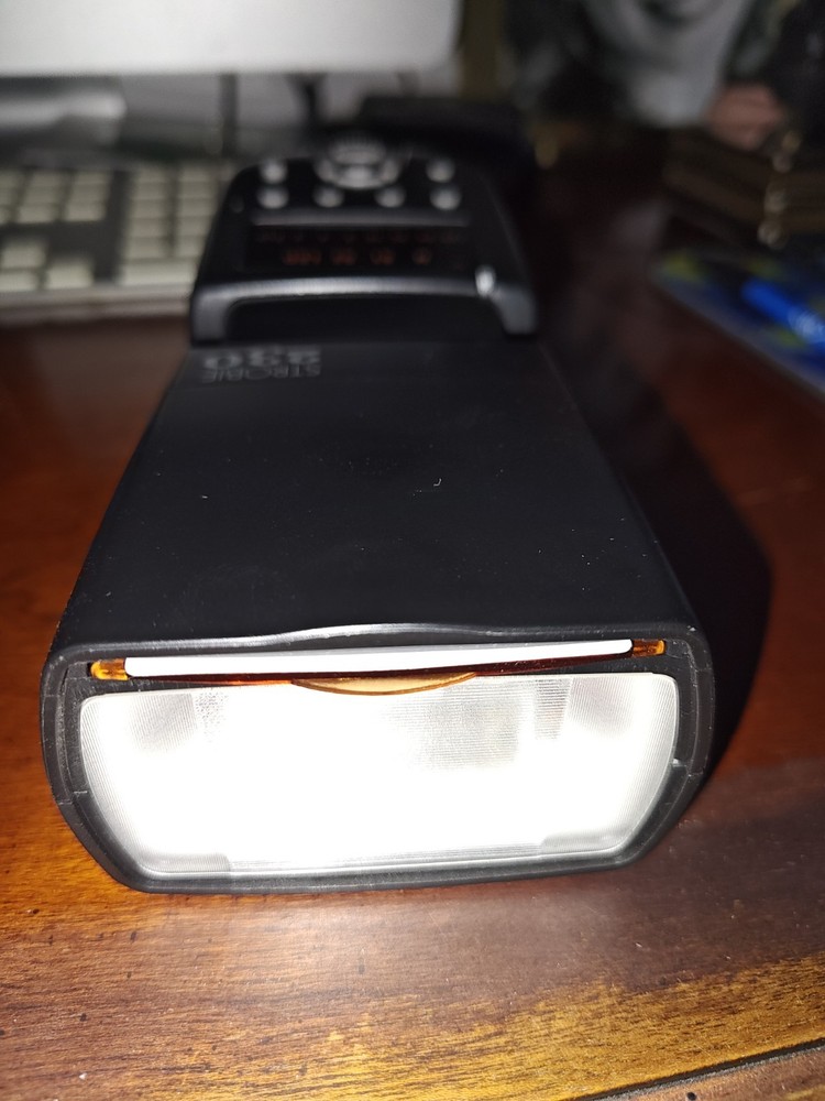 Strobie 230 Scott Roberts Studio Camera Flash - Used - Untested