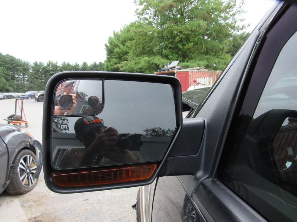 EXPEDITON 2014 Glove Box 1074155