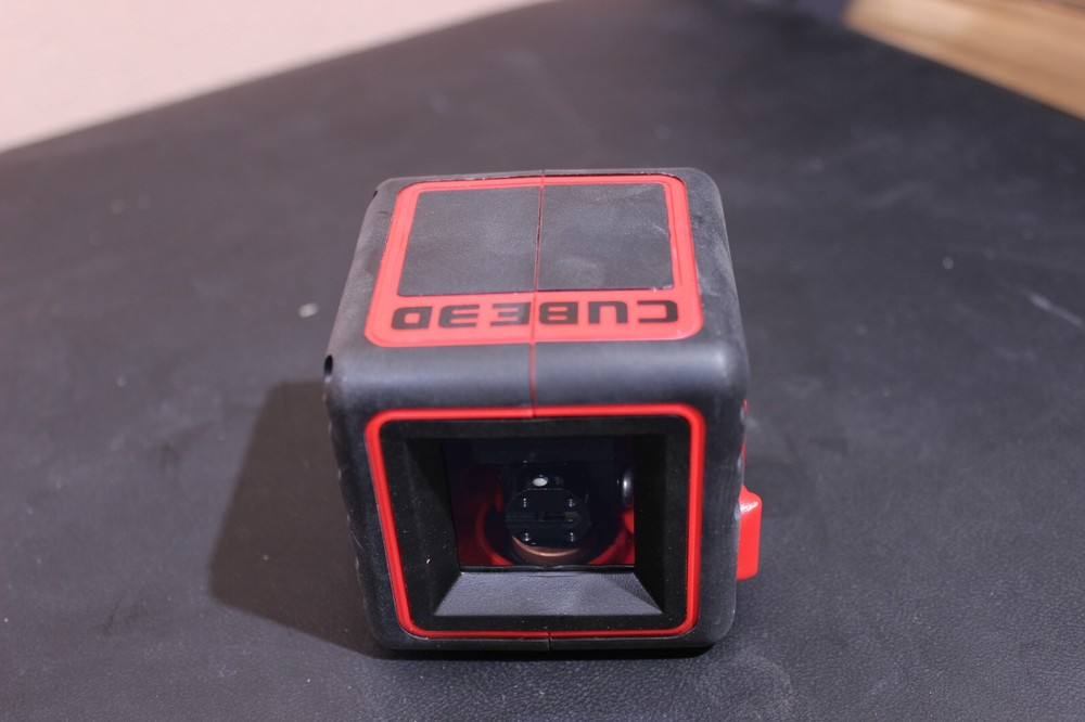 AdirPro 3D Line Laser Level Kit 790-35 with Tripod