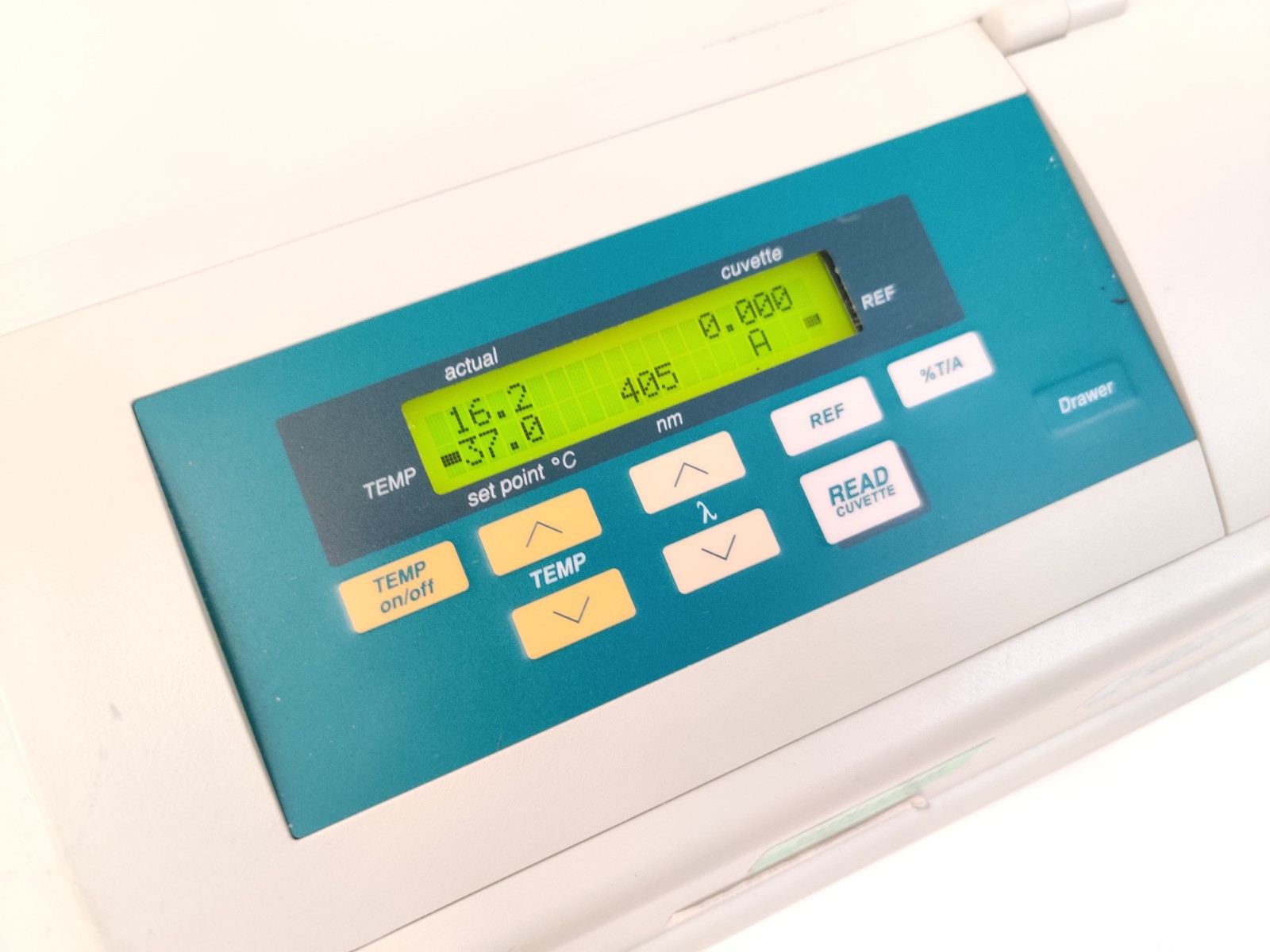 Molecular Devices SpectraMAX Plus 384 Microplate Reader Spectrophotometer