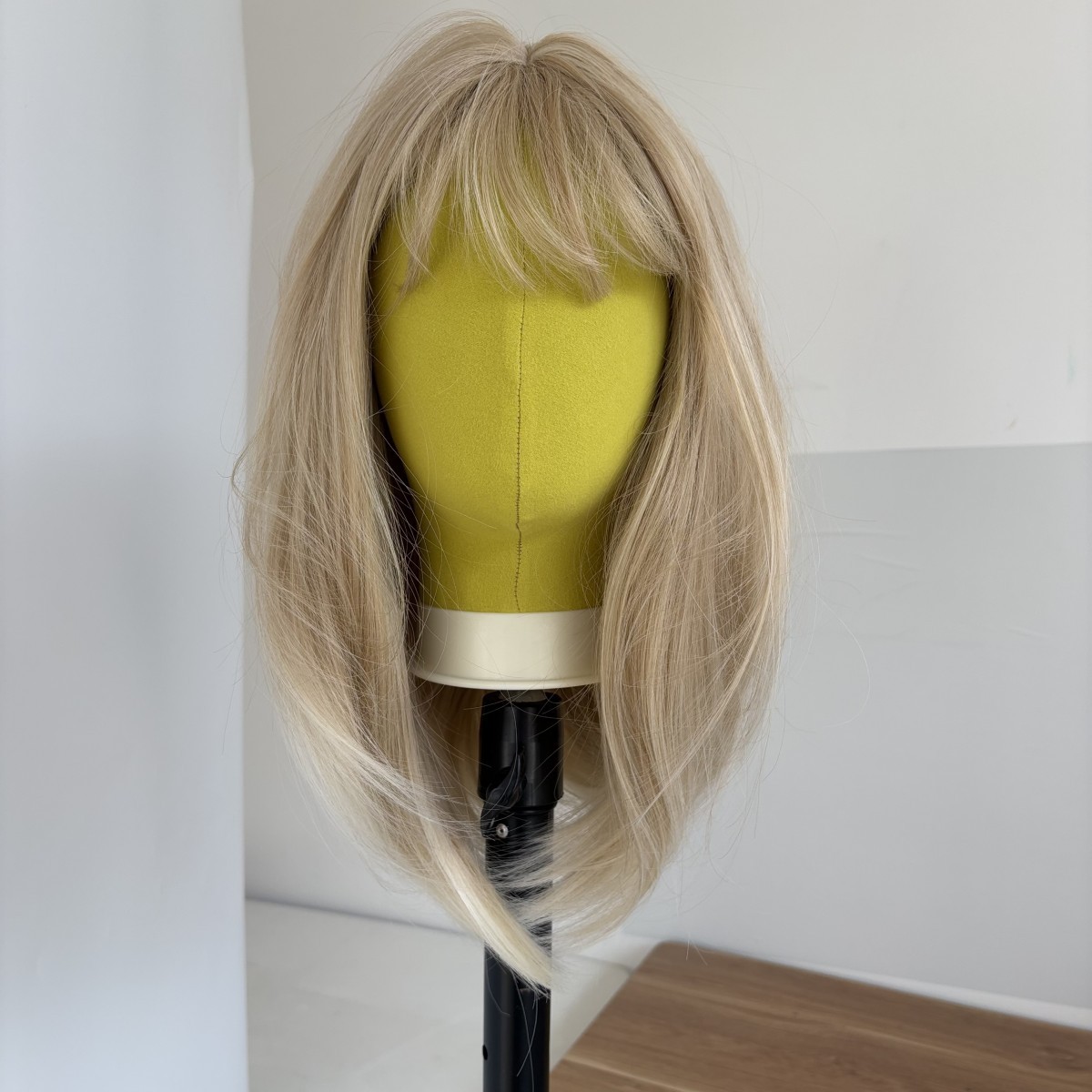 Cosplay Wig With Bangs Bob Straight Gradient blonde Layered Heat Resistant Hair
