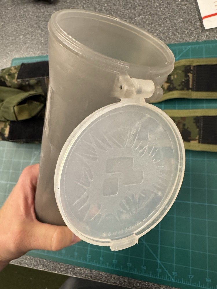 SPEC OPS 2 pod paintball pack. Complete kit with 140rd tubes. RARE!