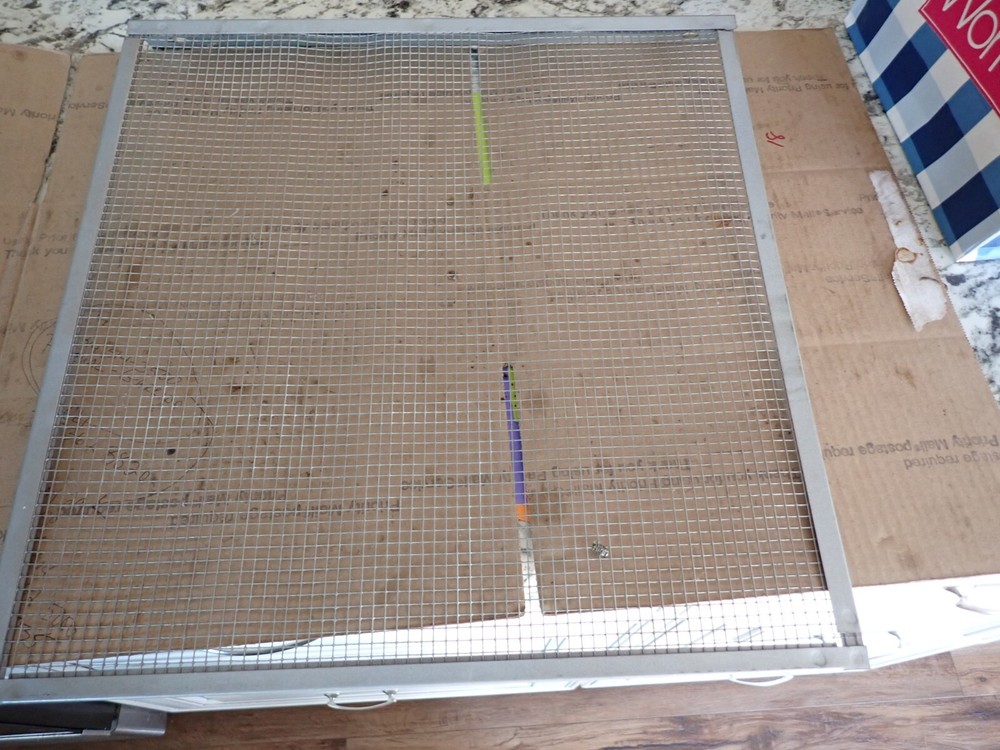 One New Trac-Vac replacement screen 46031