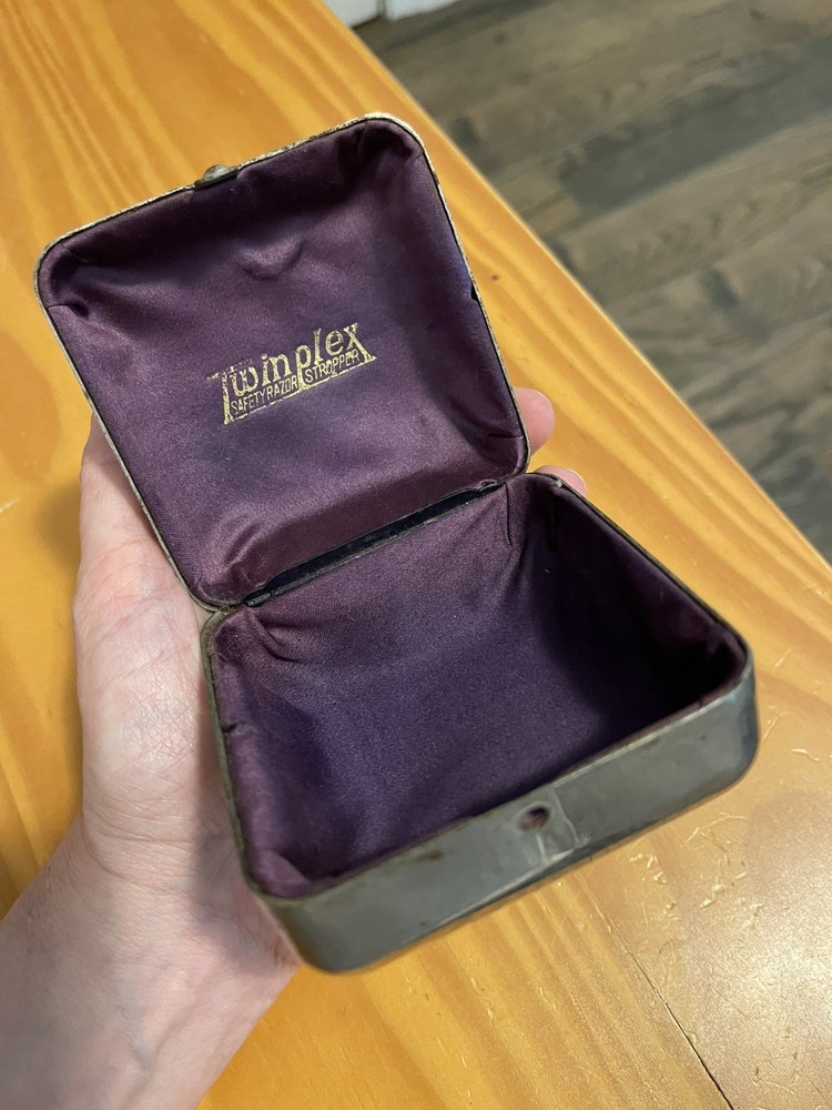 VTG Twinplex Safety Razor Stropper Sharpener CHROME Case Circa 1920 CASE ONLY