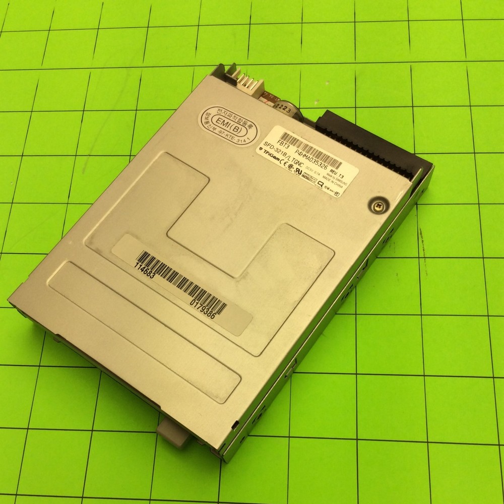 Desktop Computer Tfigem SFD-3218 Floppy Disk Drive (NO Bezel)