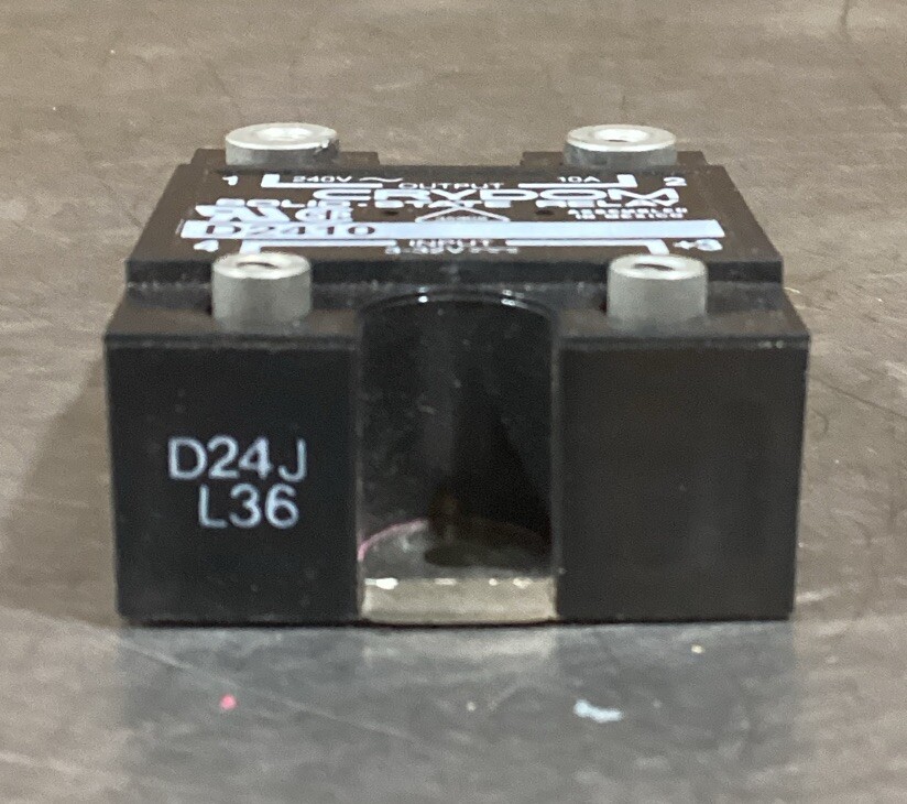 Crydom Company Solid State Relay D2410 M11 9220 D24J L36
