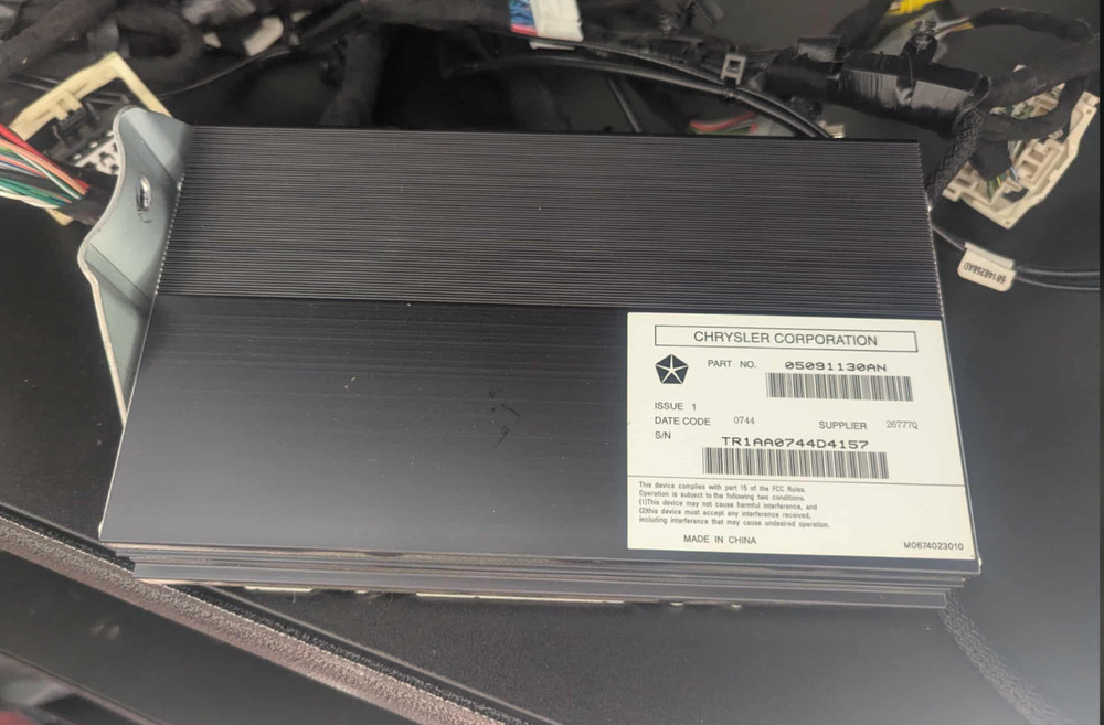 Radio Amplifier Mopar 68248793AB