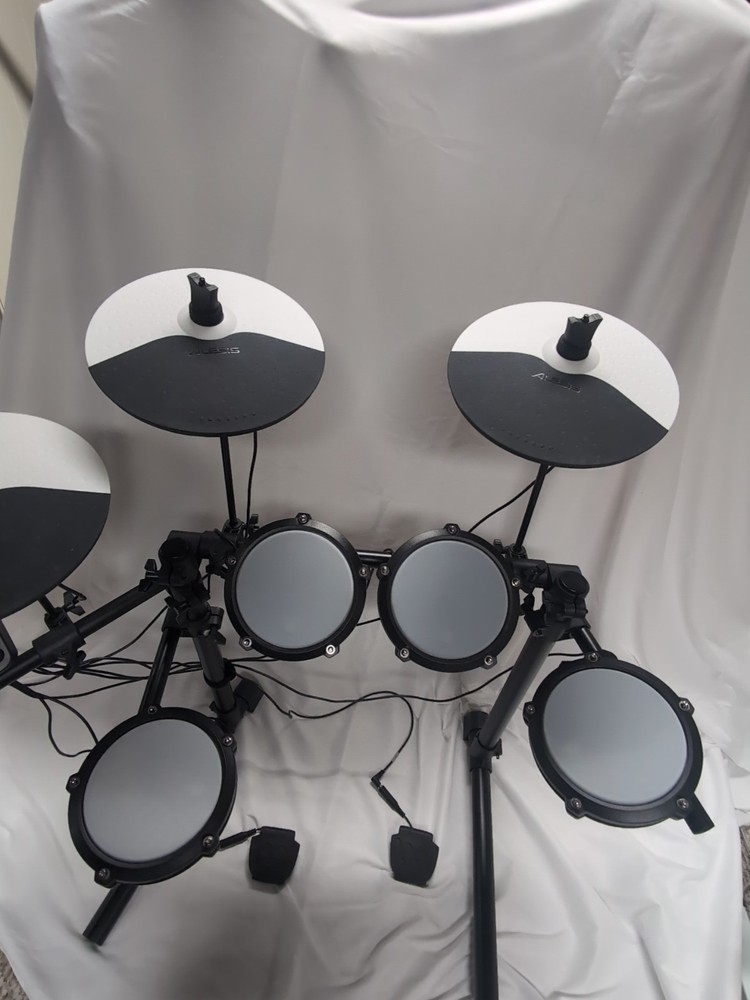 Alesis E-Drum Total Electronic Drum Kit - As pictured - Works great!