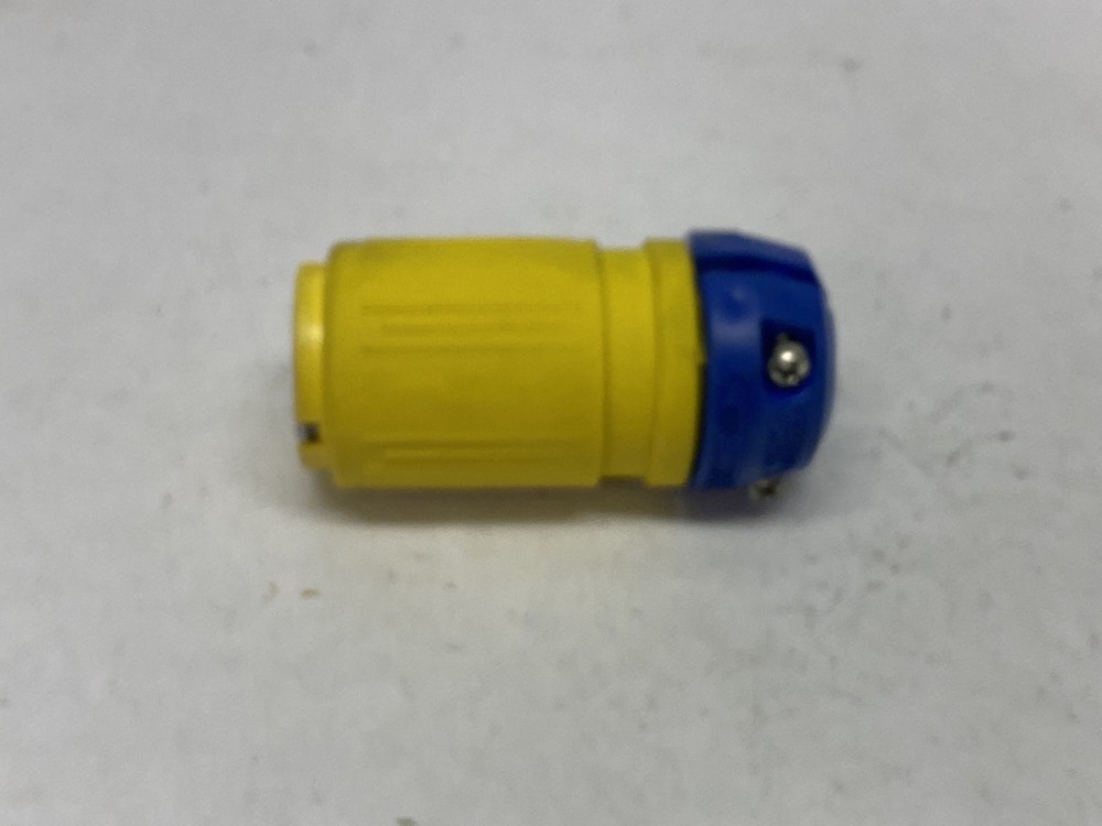 NEW Ericson Perma-Link 15A 250V 2 Pole 3 Wire 1 Phase Locking Connector 1622-C