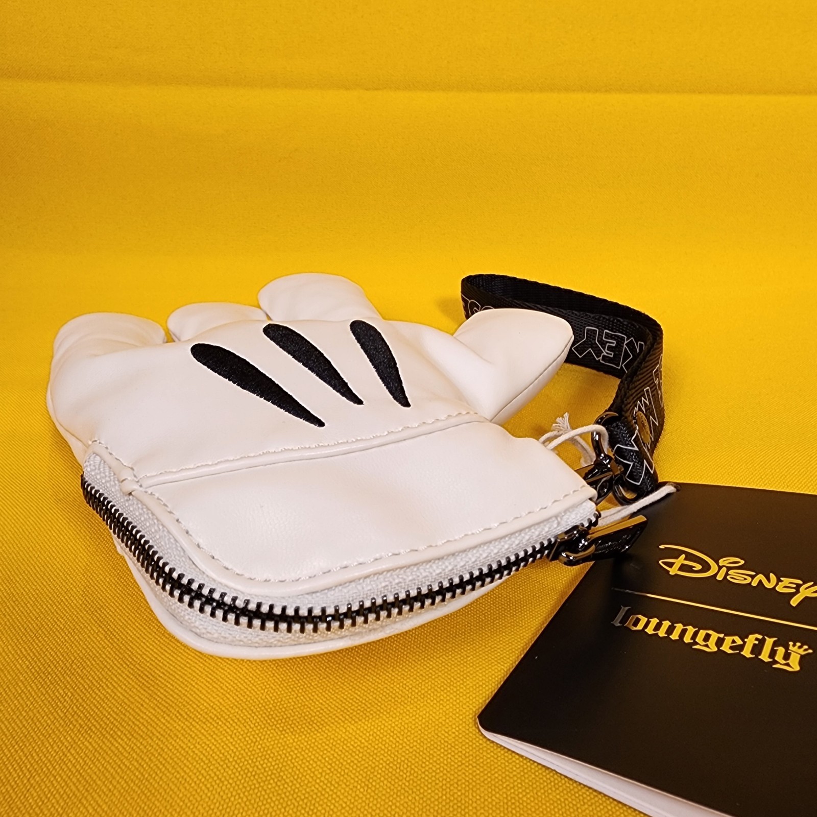 Loungefly Disney Mickey Mouse Hand Figural Glove Cosplay Coin Purse NEW