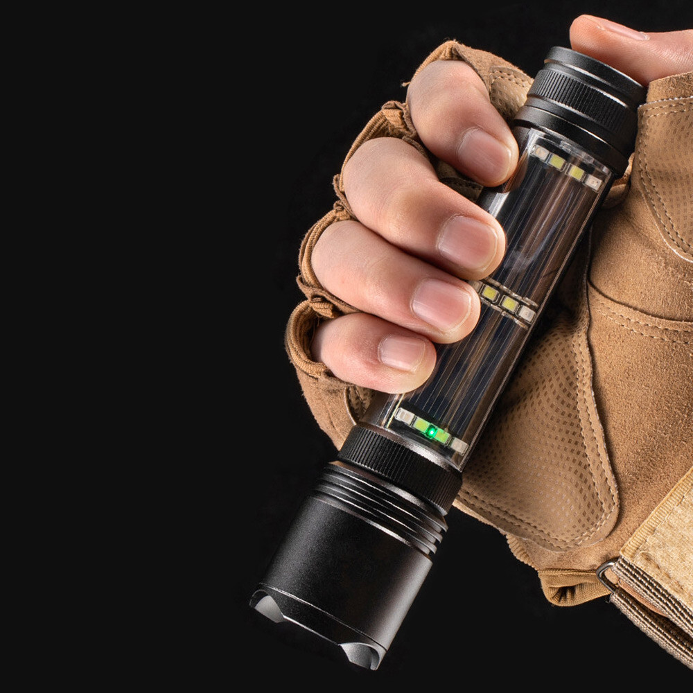 Solar/Rechargeable 600 Lumen LED Flashlight with Adjustable Focus, 2000MaH