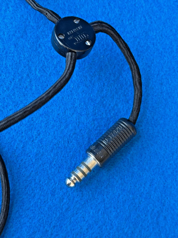 UNKNOWN RARE Pilot Flight Helmet Oxygen Nexus Mask / Mic Comms cable cord & plug