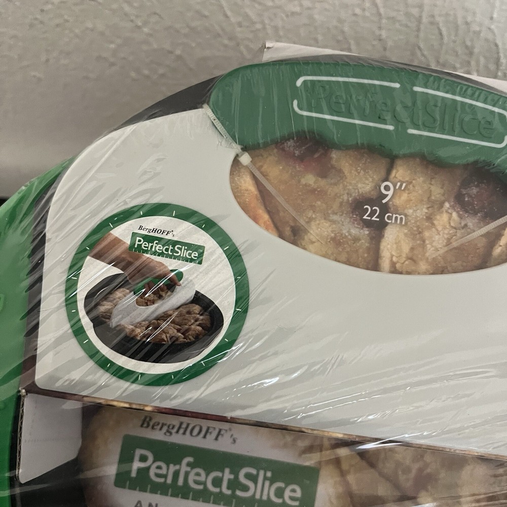 BergHOFF's Perfect Slice Non-Stick Bakeware Pie & Custom Slicing System in One