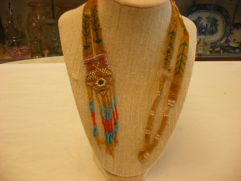 Vtg Native American Indian Beadwork - 20" Long Beaded Necklace