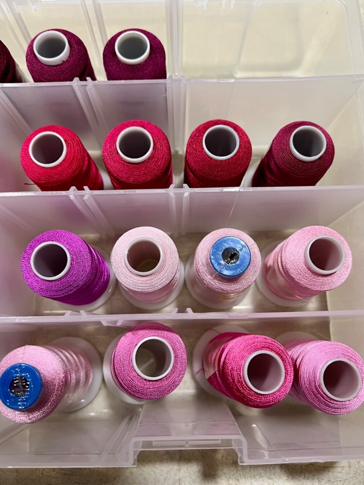 Rayon Machine Embroidery Art Thread 188 Spools w/Smart Cases & 15 Bobbins