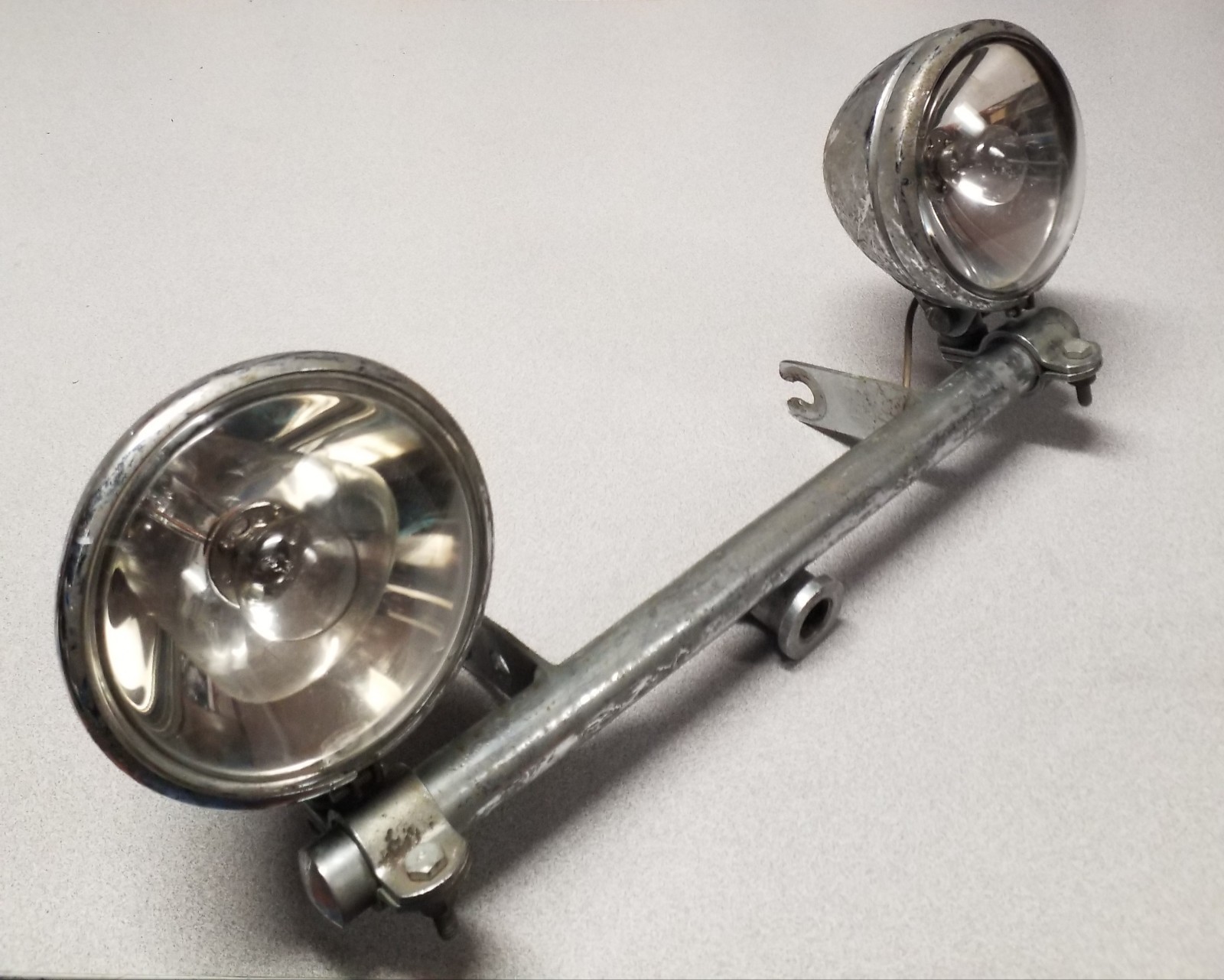 KNUCKLEHEAD PANHEAD SPOT LIGHTS SH-2 FLATHEAD VINTAGE OEM HARLEY-DAVIDSON