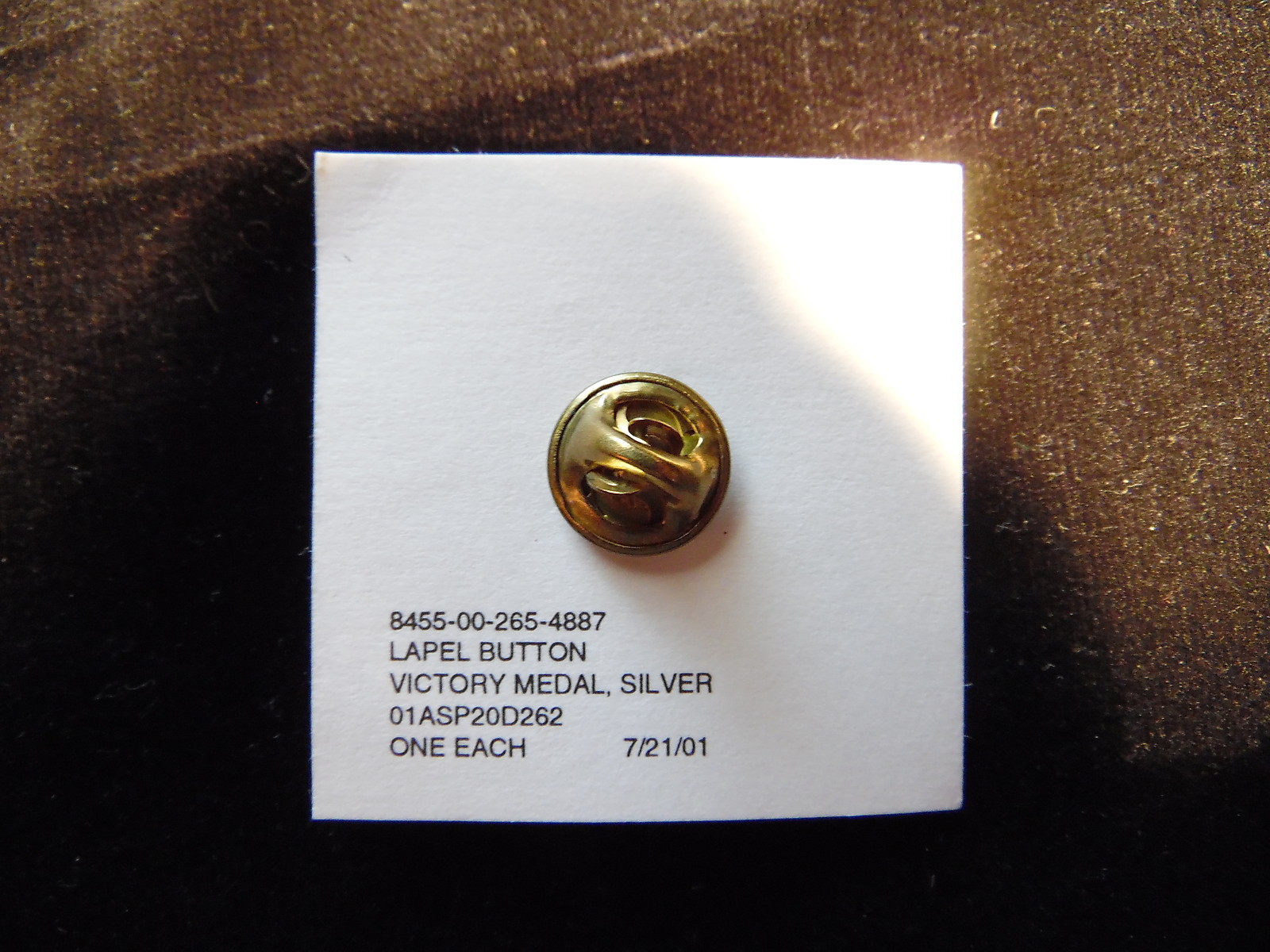 WW1 SILVER WONDED IN ACTION HONORABLE DISCHARGE VICTORY LAPEL PIN GOV'T RESTRIKE