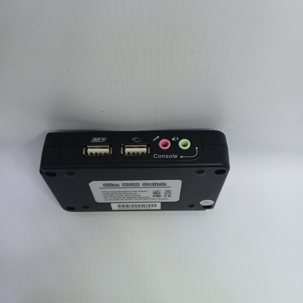 Intellinet (157025) 2-Ports, USB, Compact External KVM Audio Switch with cables