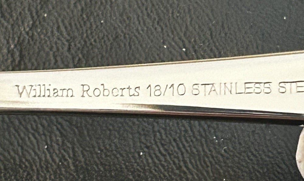 William Roberts Williamsburg Shell Stainless Flatware 18/10 Teaspoon 6-1/4" NEW
