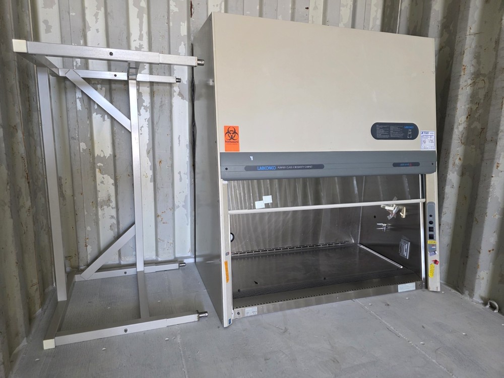 Labconco Purifier Class II Biosafety Cabinet