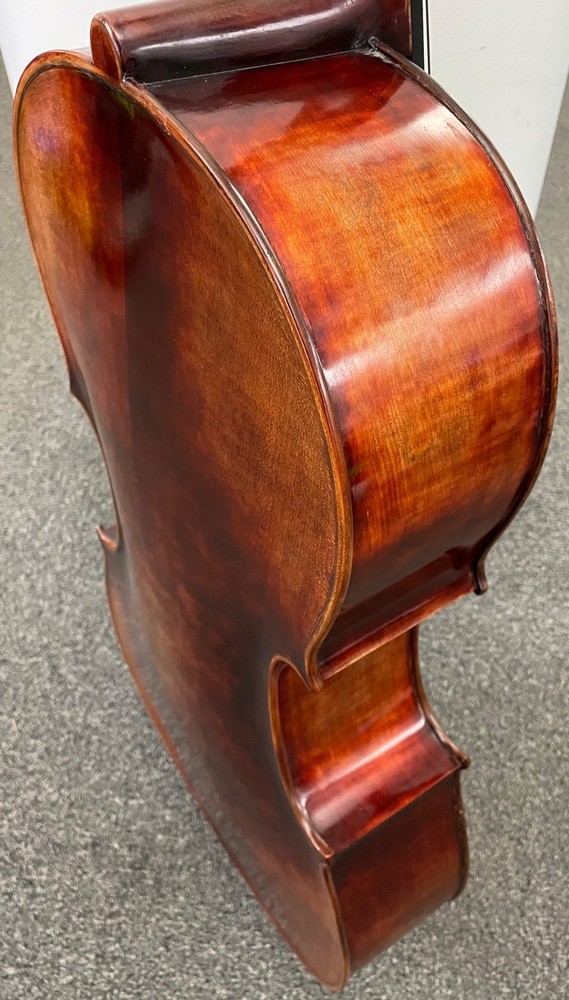 KRUTZ 400 Series Cello Model C440 w/Case